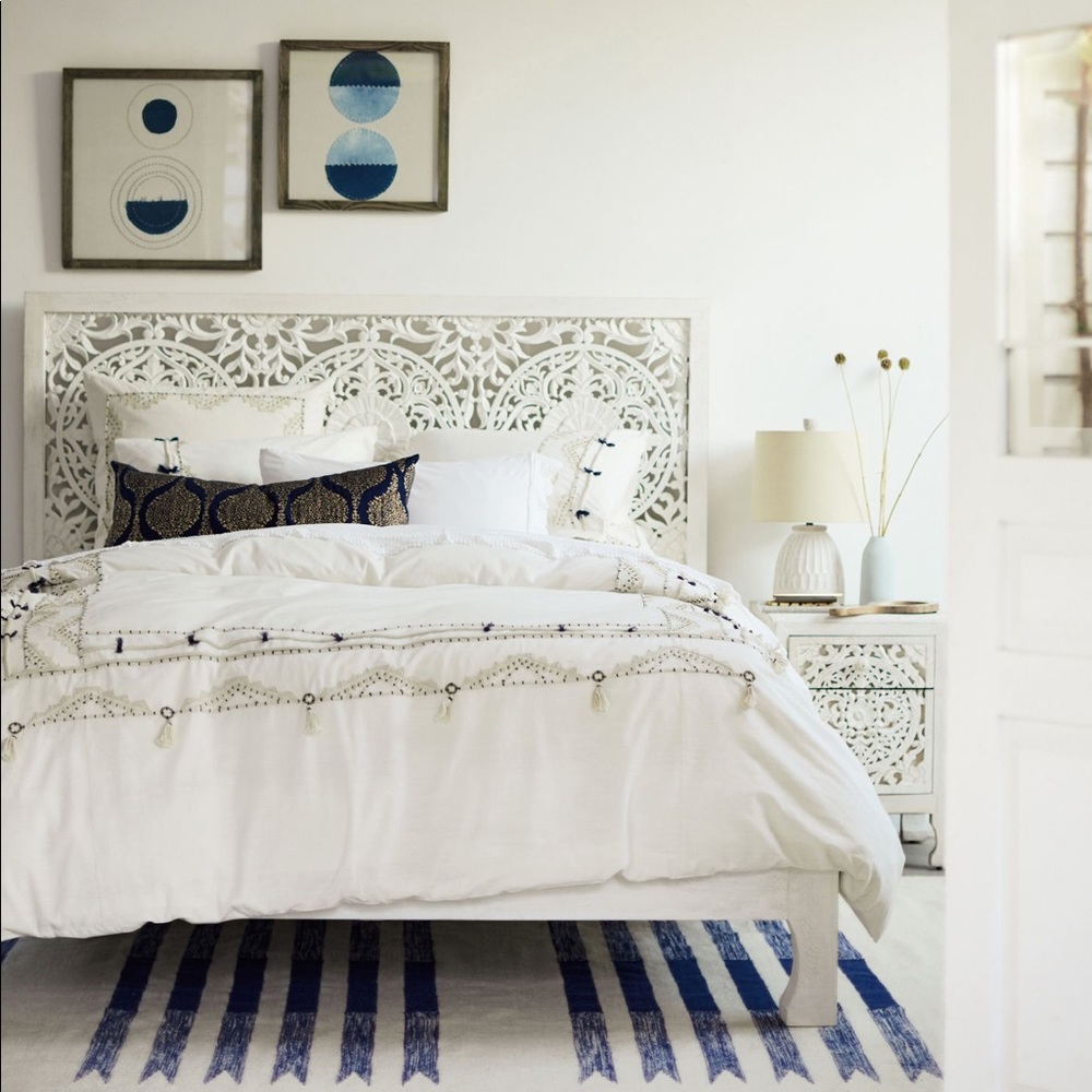 Anthro x Vineet Bahl Embroidered Romula Duvet Set - Picture 2 of 10